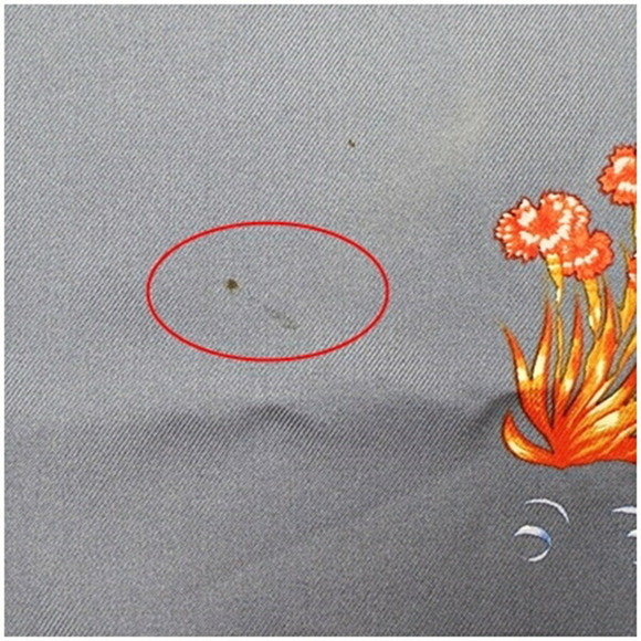 HERMES Blue Silk Scarf - Picture 5 of 11